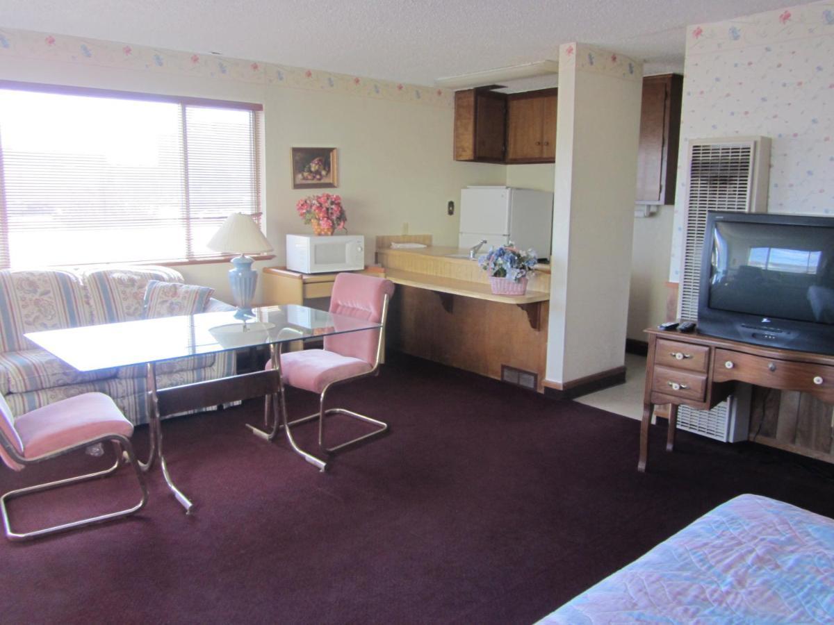 Warrick Plaza Inn Plainview Buitenkant foto