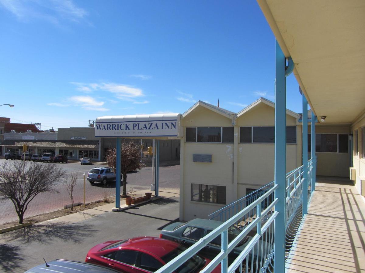 Warrick Plaza Inn Plainview Buitenkant foto