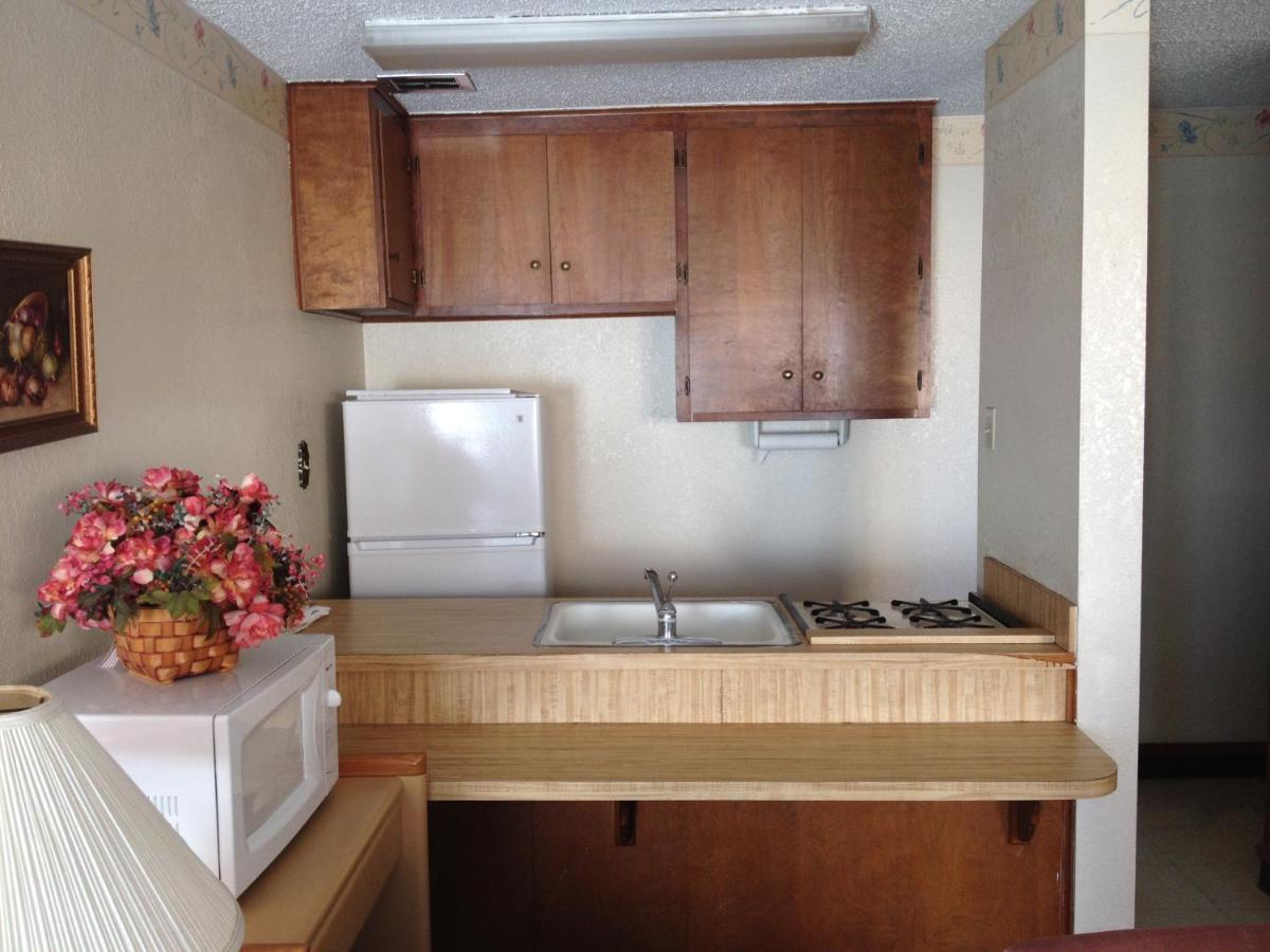 Warrick Plaza Inn Plainview Buitenkant foto